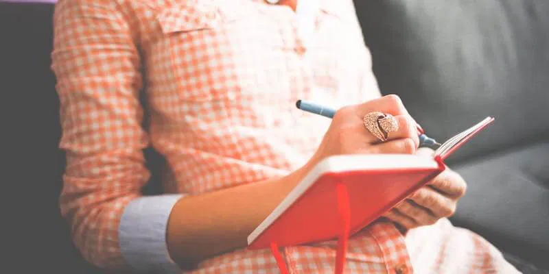 7 Cara Menggunakan Jurnal untuk Meningkatkan Kesehatan Mental